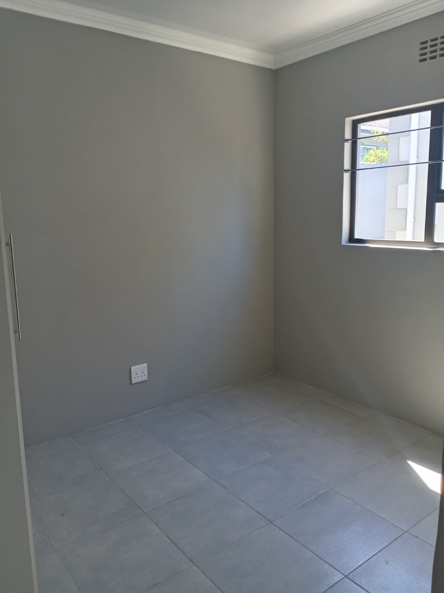 To Let 1 Bedroom Property for Rent in Buffalo Flats Eastern Cape